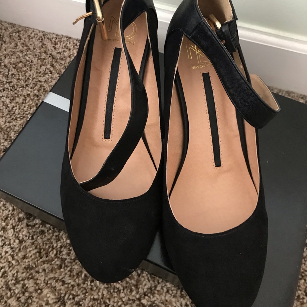 New directions wedge black heels size 8.5 - Picture 4 of 4